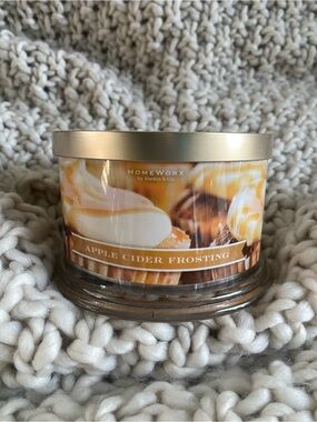 HomeWorx Apple Cider Frosting Scented Candle - Cream/Gold